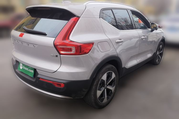 Used Volvo XC40 2023 B4 4x4 Smart Luxury Edition Rear Right 45 Deg