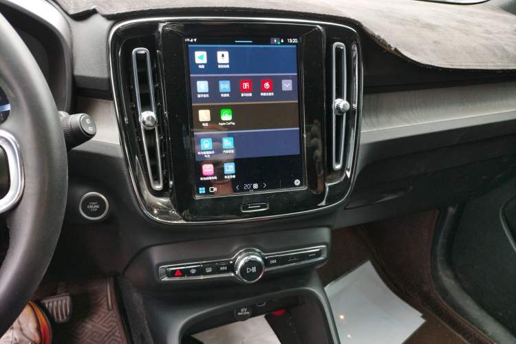Used Volvo XC40 2023 B3 Zhiyuan Luxury Edition Audio And AC Panel