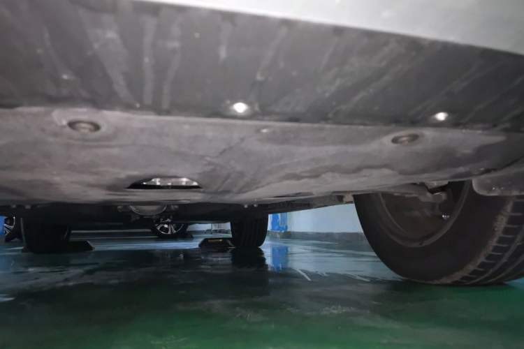 Used Volvo XC40 2023 B3 Zhiyuan Luxury Edition Chassis Front