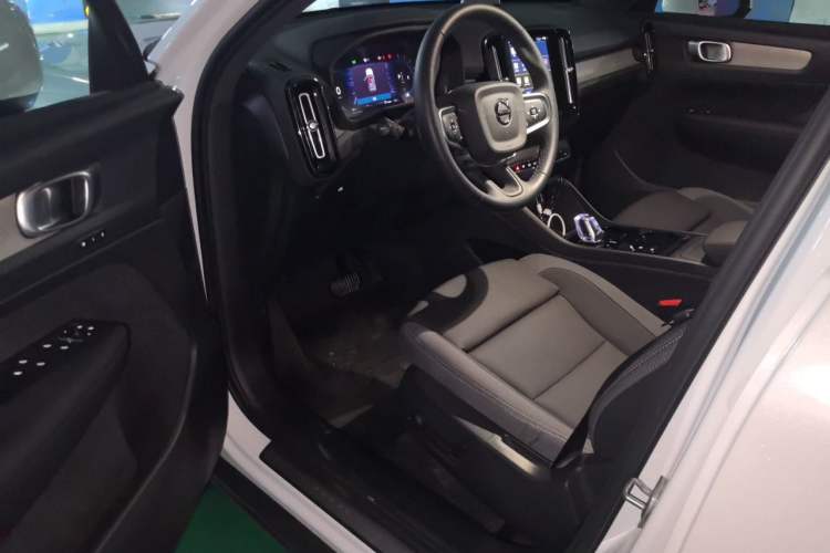 Used Volvo XC40 2023 B3 Zhiyuan Luxury Edition Driver Seat