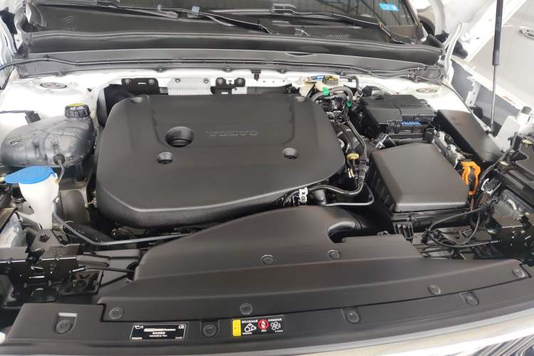 Used Volvo XC40 2023 B3 Zhiyuan Luxury Edition Engine Bay
