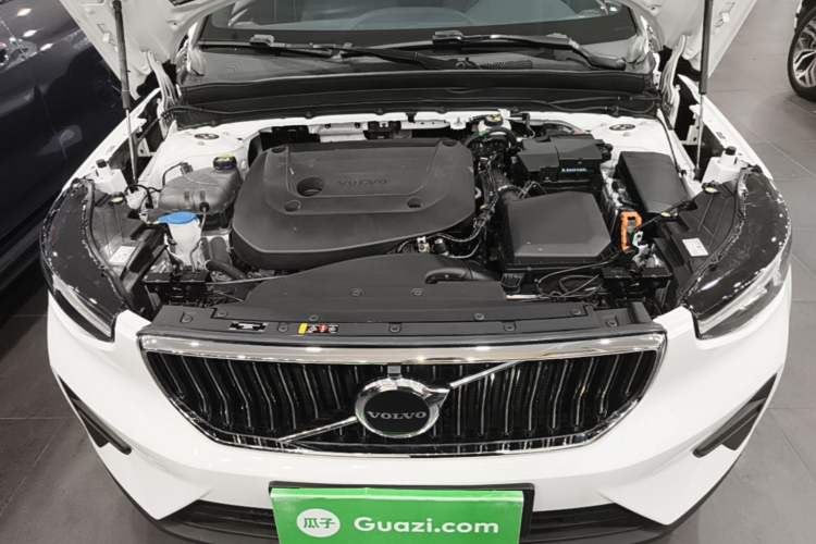 Used Volvo XC40 2023 B3 Zhiyuan Luxury Edition Engine Bay