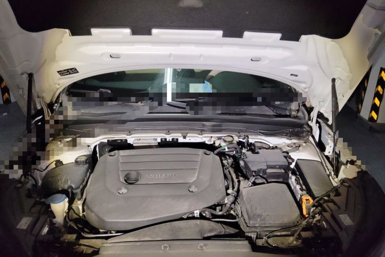 Used Volvo XC40 2023 B3 Zhiyuan Luxury Edition Engine Bay