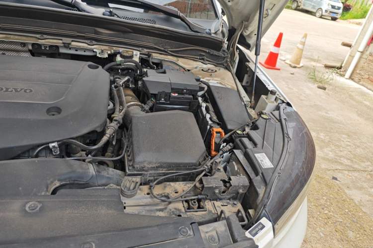 Used Volvo XC40 2023 B3 Zhiyuan Luxury Edition Engine Bay Left