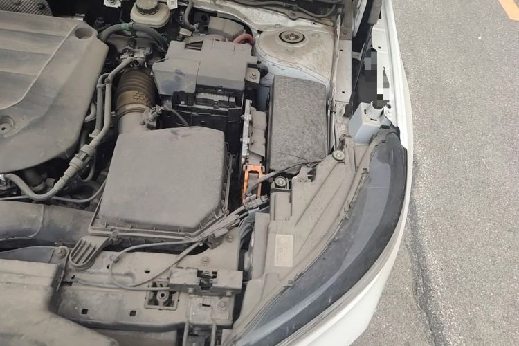 Used Volvo XC40 2023 B4 4x4 Smart Luxury Edition Engine Bay Left