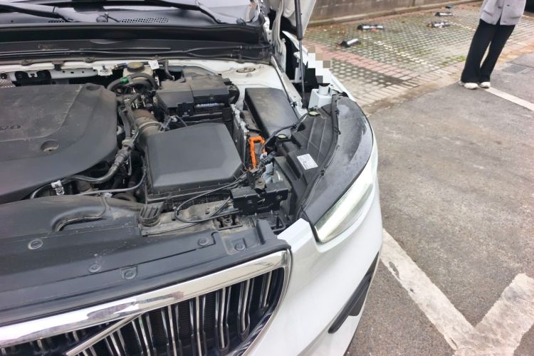 Used Volvo XC40 2023 B3 Zhiyuan Luxury Edition Engine Bay Left