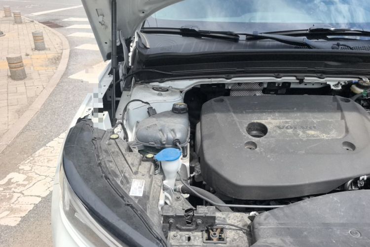 Used Volvo XC40 2023 B3 Zhiyuan Luxury Edition Engine Bay Right