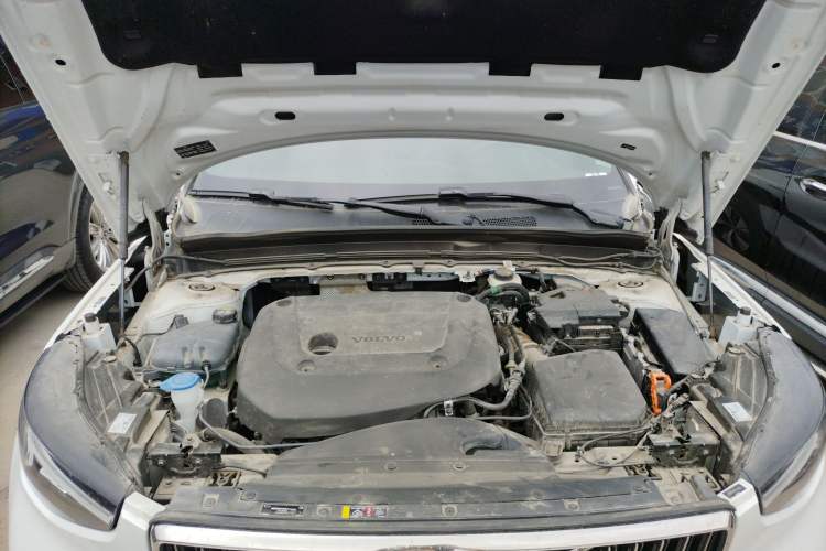 Used Volvo XC40 2023 B3 Zhiyuan Luxury Edition Engine Bay