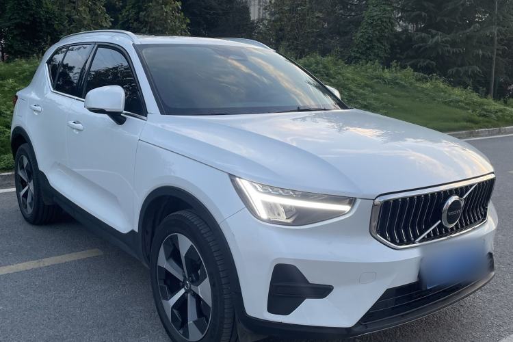 Used Volvo XC40 2023 B4 4x4 Smart Luxury Edition Exterior 1