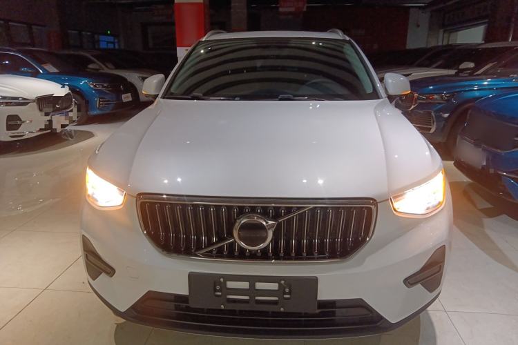Used Volvo XC40 2023 B4 4x4 Smart Luxury Edition Exterior 1