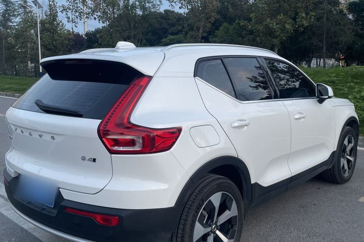 Used Volvo XC40 2023 B4 4x4 Smart Luxury Edition Exterior 4