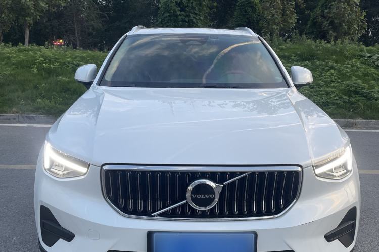 Used Volvo XC40 2023 B4 4x4 Smart Luxury Edition Exterior 5