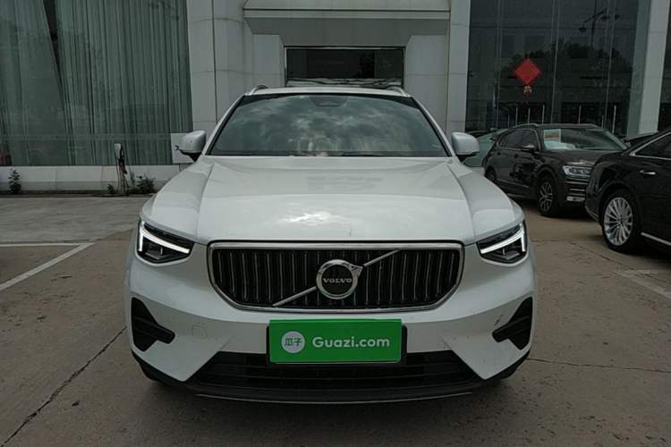 Used Volvo XC40 2023 B3 Zhiyuan Luxury Edition Front