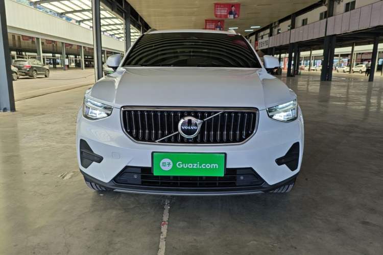 Used Volvo XC40 2023 B3 Zhiyuan Luxury Edition Front