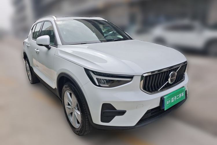 Used Volvo XC40 2023 B3 Smart & Stylish Edition Front Right 45 Deg