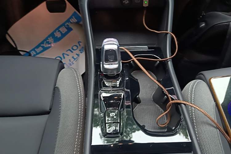 Used Volvo XC40 2023 B3 Zhiyuan Luxury Edition Gear Lever