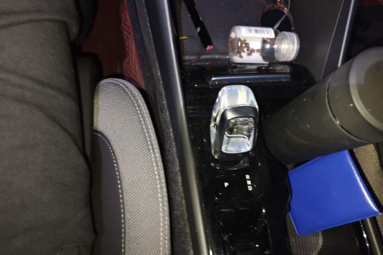 Used Volvo XC40 2023 B3 Zhiyuan Luxury Edition Gear Lever