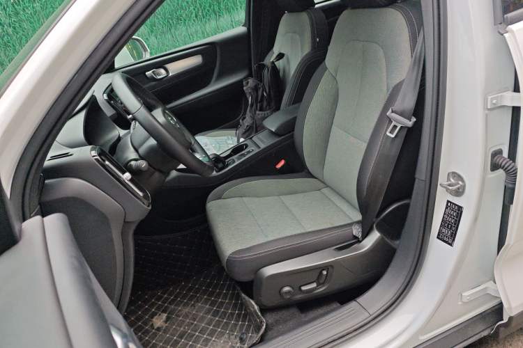 Used Volvo XC40 2023 B3 Smart & Stylish Edition Left Front Seat
