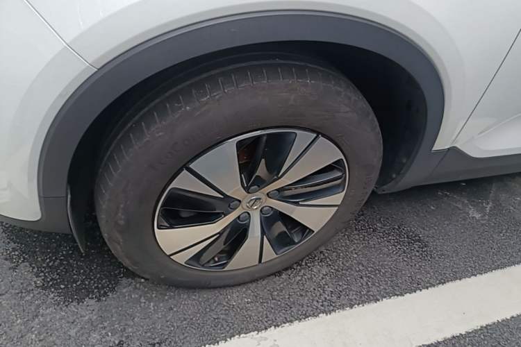 Used Volvo XC40 2023 B3 Zhiyuan Luxury Edition Left Front Wheel Hub