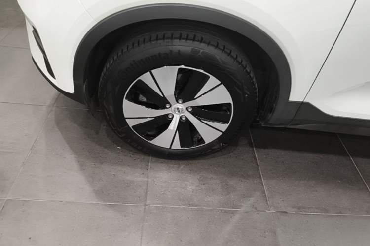 Used Volvo XC40 2023 B3 Zhiyuan Luxury Edition Left Front Wheel Hub