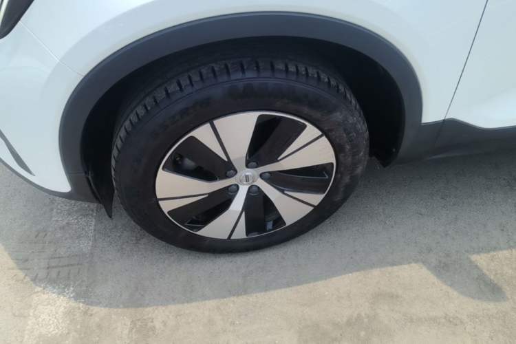 Used Volvo XC40 2023 B3 Zhiyuan Luxury Edition Left Front Wheel Hub