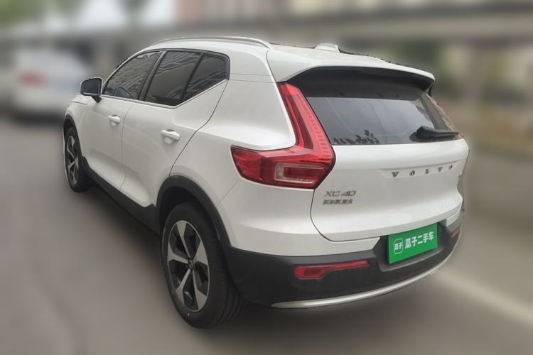 Used Volvo XC40 2023 B4 4x4 Smart Luxury Edition Rear Left 45 Deg