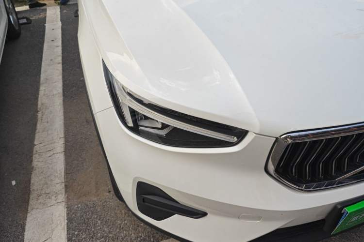 Used Volvo XC40 2023 B3 Zhiyuan Luxury Edition Right Front Headlight