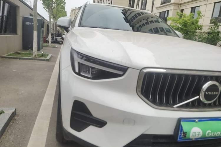 Used Volvo XC40 2023 B4 4x4 Smart Luxury Edition Right Front Headlight