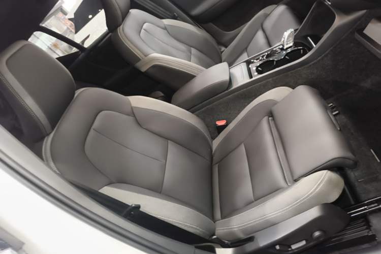 Used Volvo XC40 2023 B3 Zhiyuan Luxury Edition Right Front Seat