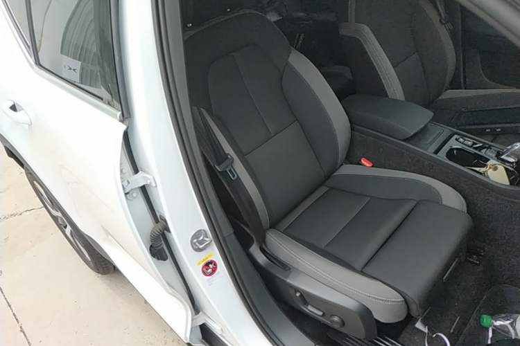 Used Volvo XC40 2023 B3 Zhiyuan Luxury Edition Right Front Seat