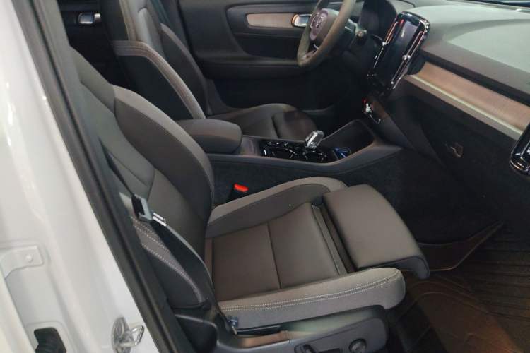 Used Volvo XC40 2023 B3 Zhiyuan Luxury Edition Right Front Seat