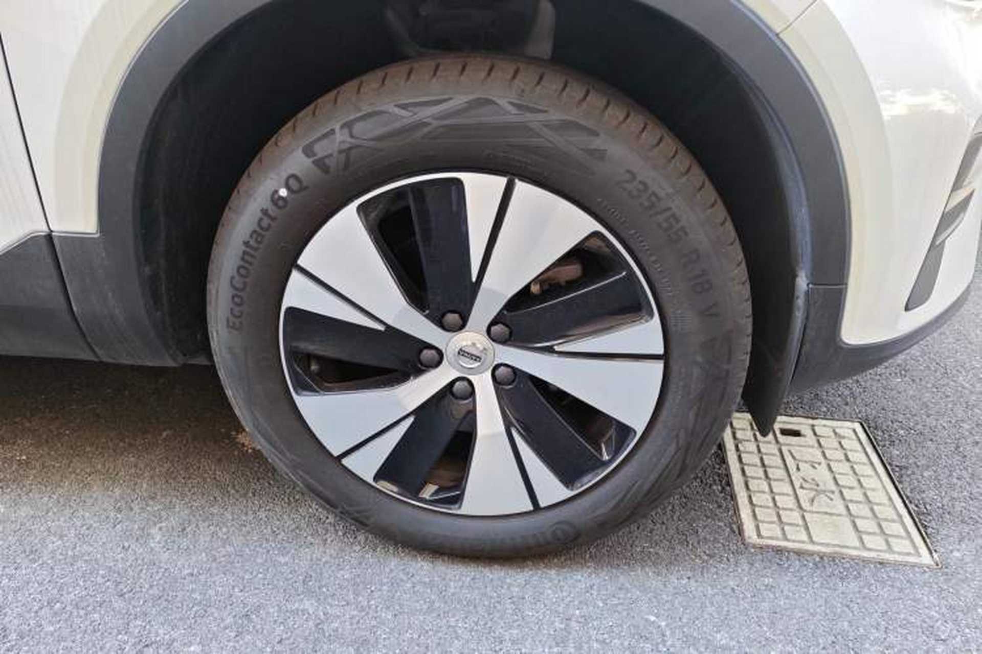 Used Volvo XC40 2023 B3 Zhiyuan Luxury Edition Right Front Wheel Hub