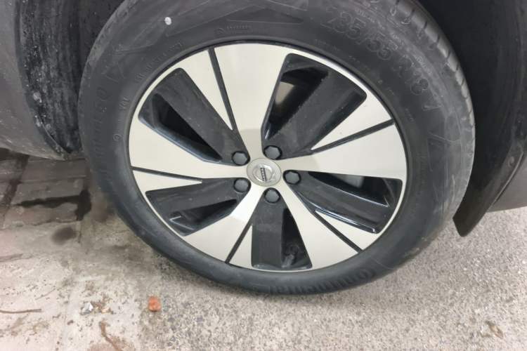 Used Volvo XC40 2023 B3 Zhiyuan Luxury Edition Right Front Wheel Hub