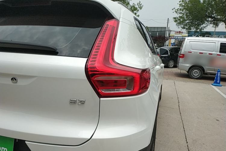 Used Volvo XC40 2023 B3 Zhiyuan Luxury Edition Right Rear Taillight