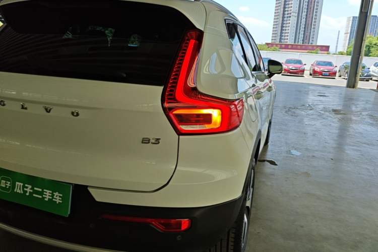 Used Volvo XC40 2023 B3 Zhiyuan Luxury Edition Right Rear Taillight