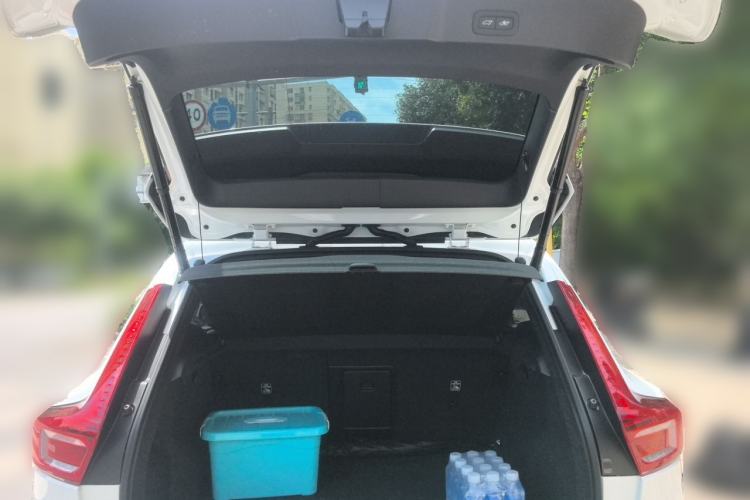 Used Volvo XC40 2023 B3 Zhiyuan Luxury Edition Trunk