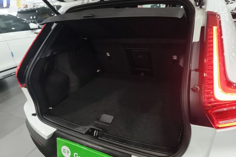 Used Volvo XC40 2023 B3 Zhiyuan Luxury Edition Trunk