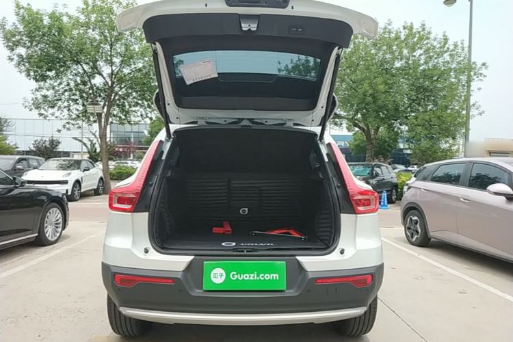Used Volvo XC40 2023 B3 Zhiyuan Luxury Edition Trunk