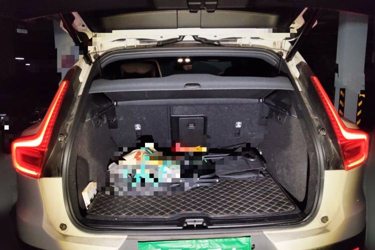 Used Volvo XC40 2023 B3 Zhiyuan Luxury Edition Trunk