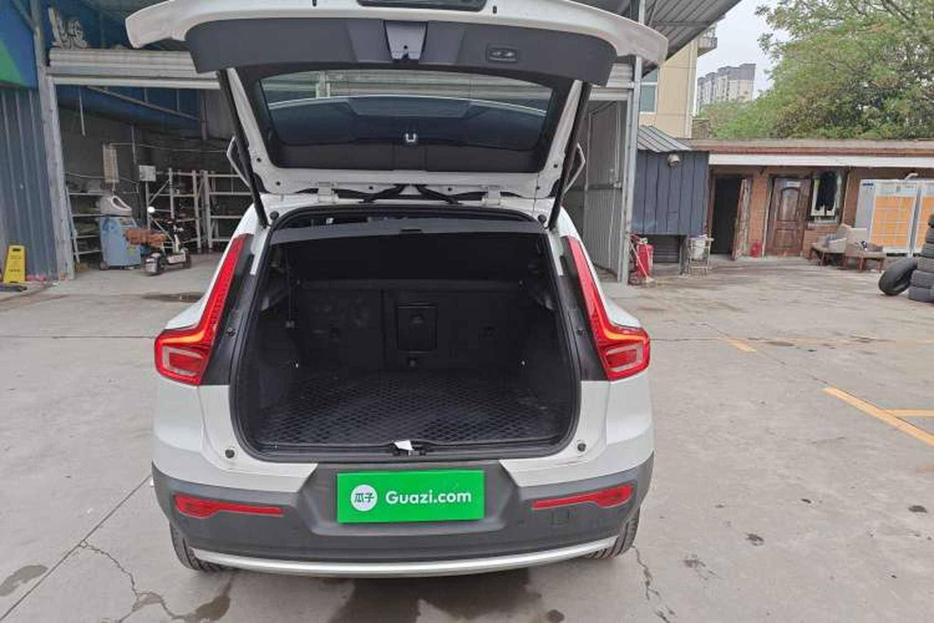 Used Volvo XC40 2023 B3 Zhiyuan Luxury Edition Trunk