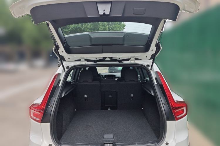 Used Volvo XC40 2023 B3 Smart & Stylish Edition Trunk