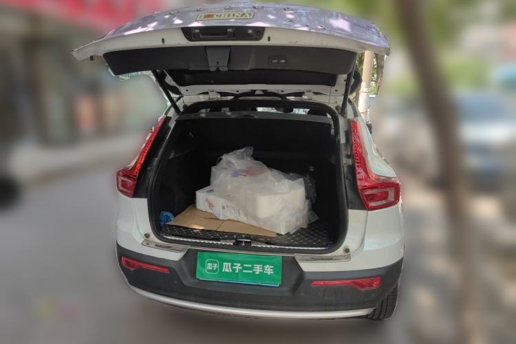Used Volvo XC40 2023 B3 Zhiyuan Luxury Edition Trunk