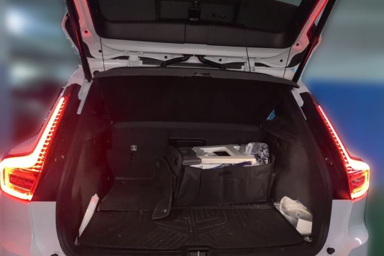 Used Volvo XC40 2023 B3 Zhiyuan Luxury Edition Trunk