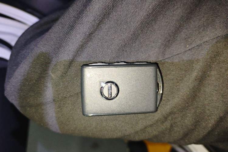 Used Volvo XC40 2023 B3 Zhiyuan Luxury Edition Vehicle Key