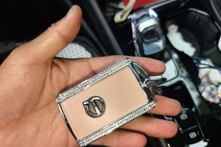Used Volvo XC40 2023 B3 Zhiyuan Luxury Edition Vehicle Key