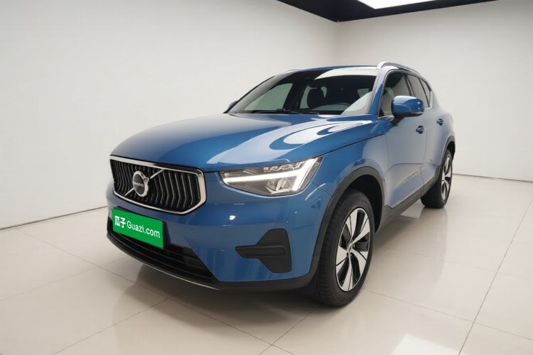 Volvo XC40 2024 B3 Zhiyuan Luxury Edition