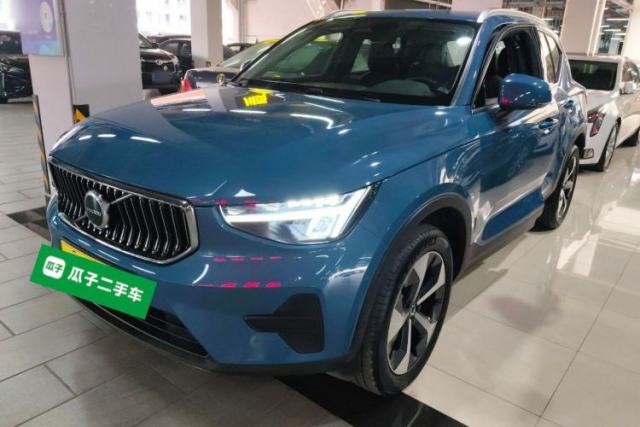 Used Volvo XC40 2024 B4 4x4 Smart Luxury Edition