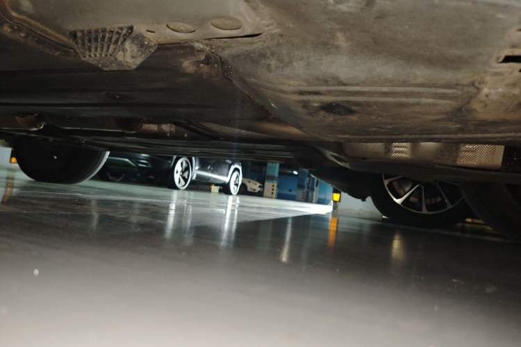 Used Volvo XC40 2024 B3 Zhiyuan Luxury Edition Chassis Rear Left