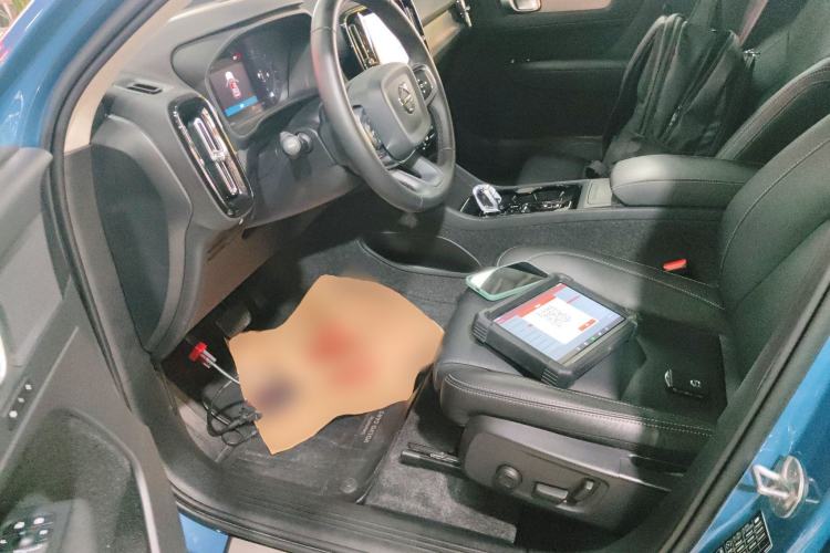 Used Volvo XC40 2024 B4 4x4 Smart Luxury Edition Driver Seat