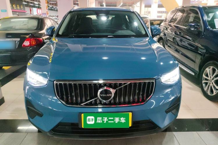 Used Volvo XC40 2024 B4 4x4 Smart Luxury Edition Front